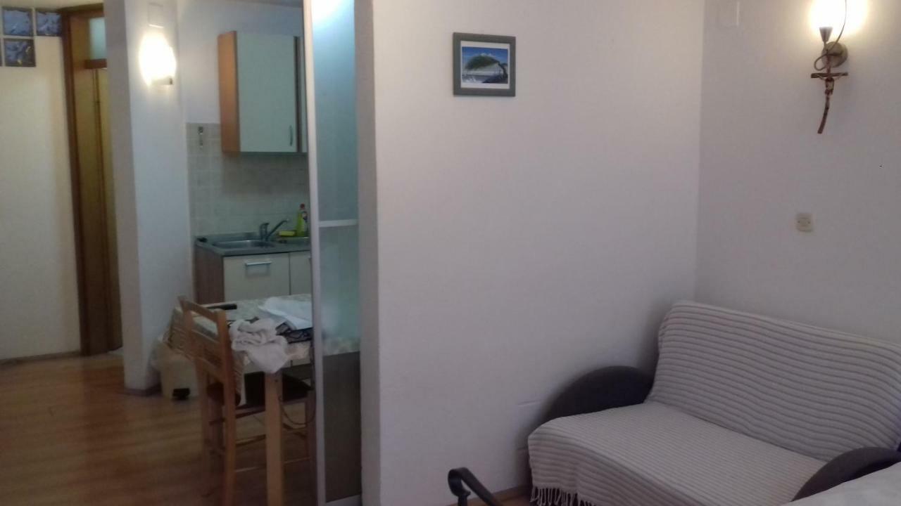 וודיצה Apartments Mime - Small House מראה חיצוני תמונה